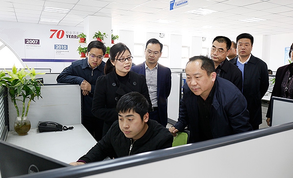 河北省工信厅厅长龚晓峰一行莅临环球国际股份考察指导工作